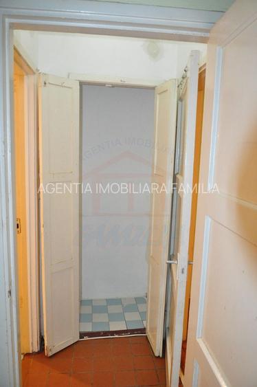 De vanzare apartament 2 camere, Centru - 4