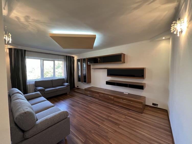 Apartament renovat 2 camere Rahova, loc parcare inclus
