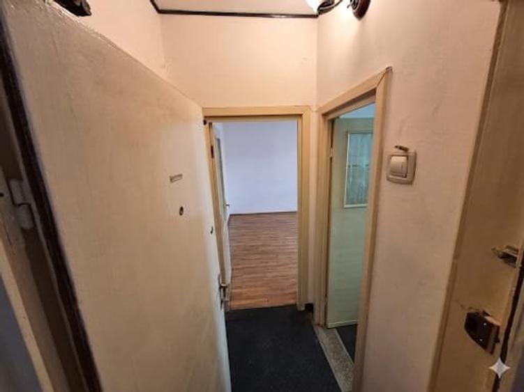 2 camere, etaj intermediar, ultracentral, ideal ce vrei.
