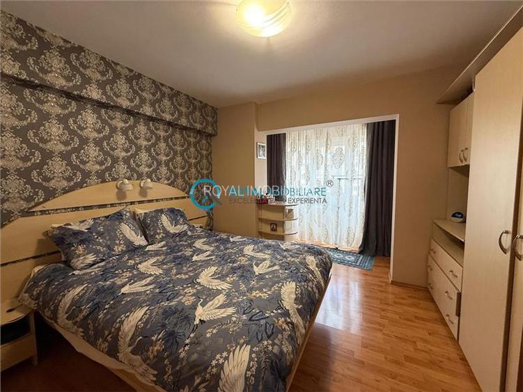 Royal Imobiliare - Vanzare apartament  zona Piata Mihai Viteazu - 4