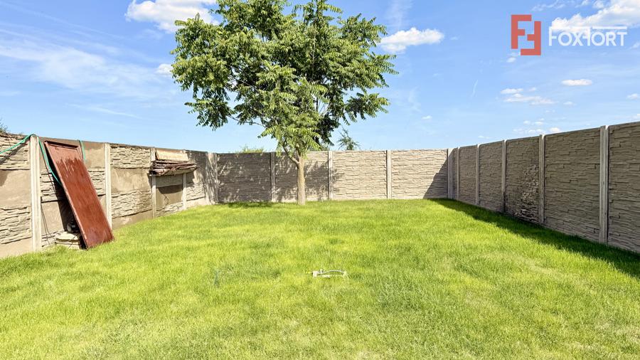 Duplex de vanzare, 3 camere + 2 bai - 96 mp - Mosnita Noua