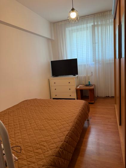 3 camere Drumul Taberei metrou Valea Ialomiței