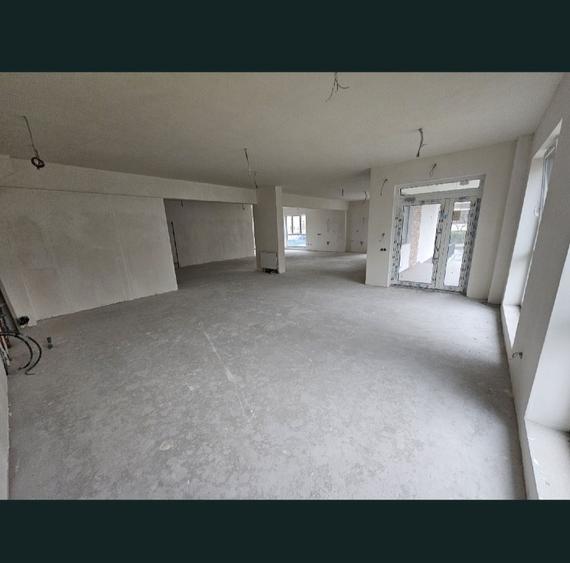 Spatiu Comercial Premium, zona Eroilor, Florești