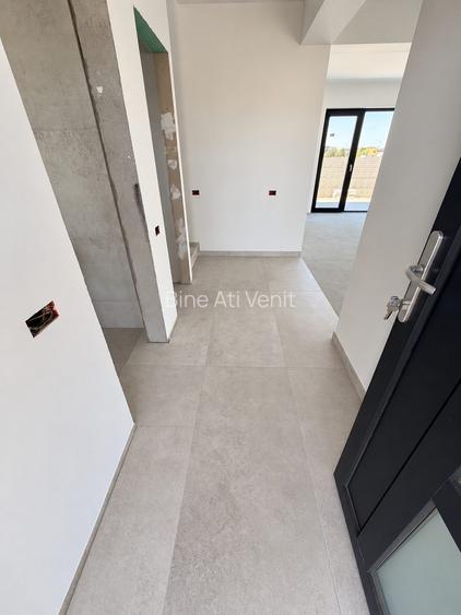 Comuna Berceni - Casa 4 Camere 2 Bai 400mp Teren - 7