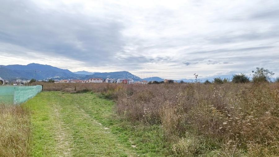 Teren Intravilan Tractoru