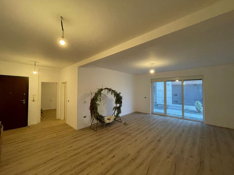 SPATIU COMERCIAL DE VANZARE | DUMBRAVITA | 112 MP | 5 PARCARI | CHIRIAS