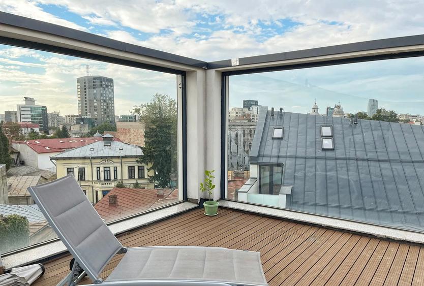 Apartament în Carmen Sylva Residence,piscină pe terasa blocului,parcare