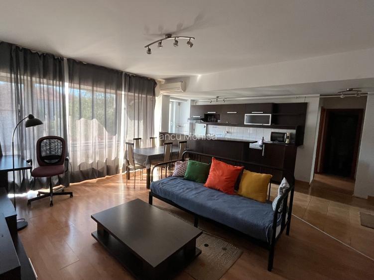 Închiriez apartament cu 3 camere, zona centrală - 4