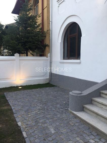 Vila renovata cu 8 camere si curte proprie de inchiriat *Aviatorilor* - 70