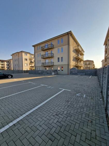Proprietar vand apartamente 2 camere strada Sperantei 11 GIroc