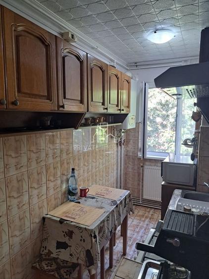 Apartament 3 Camere Mobilat De Vanzare, Str Petru Dobra, Dambu