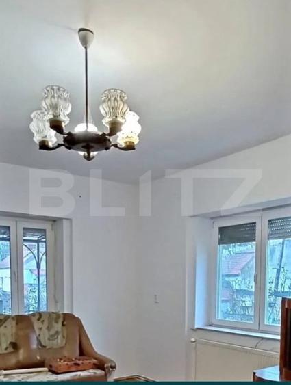 Casă de vanzare, cu 3 camere, 100 mp, zona Burdea