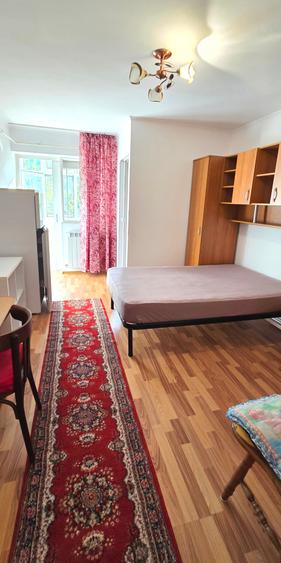 RENOVATA! Garsoniera, etaj 1, CENTRALA termica, mobilata, utilata, Galata