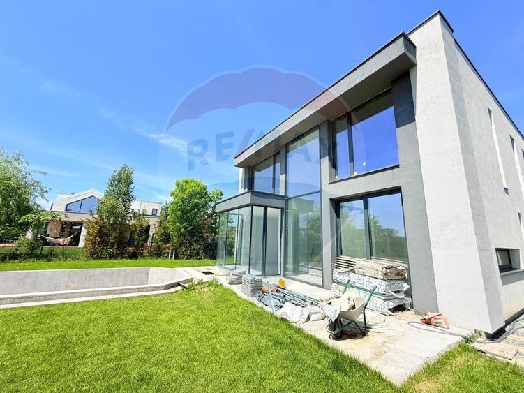 Vilă modernă de vânzare | 5 camere | Dumbrava Vlăsiei | Teren 750 mp