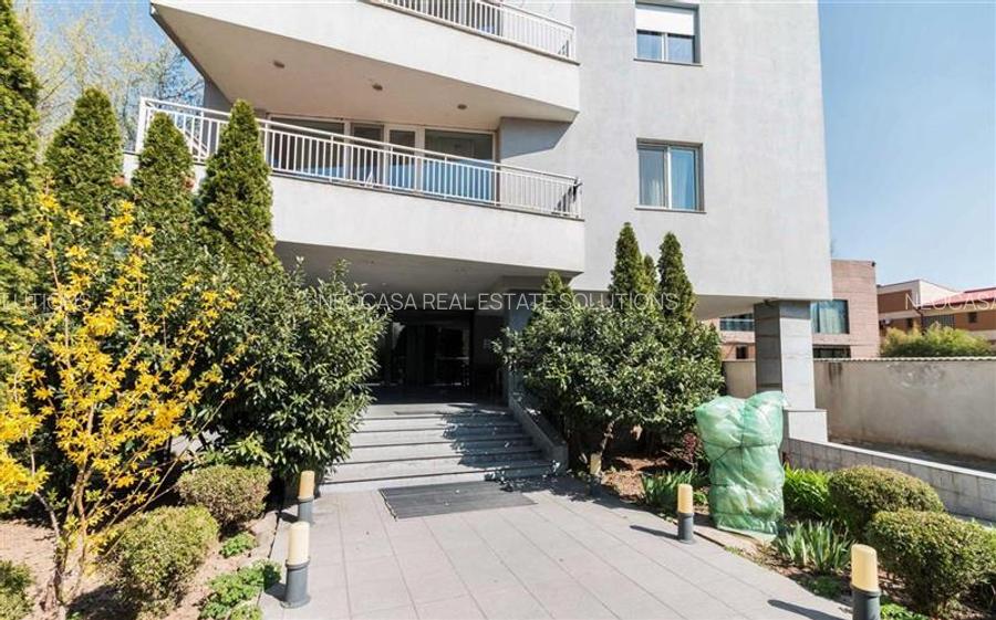 Penthouse spectaculos cu vedere catre parc - 36