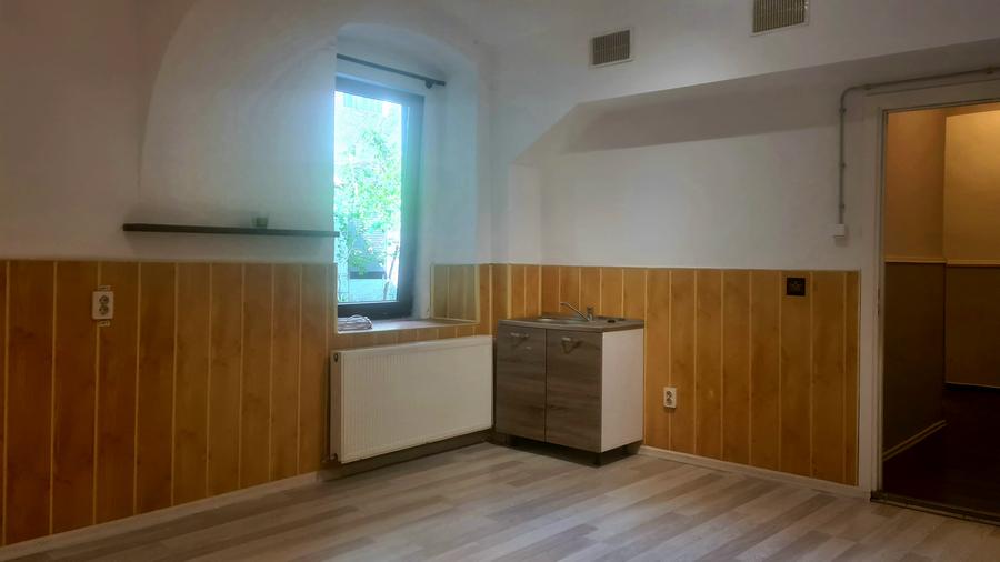APARTAMENT DECOMANDAT 2 CAMERE CENTRU ISTORIC
