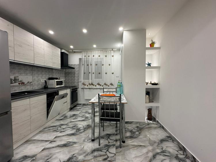Apartament 2 camere | parter| zona Cetate