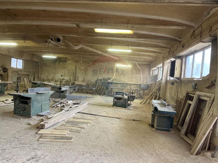 Spațiu industrial Hala/Atelier 487 mp si 999 mp teren