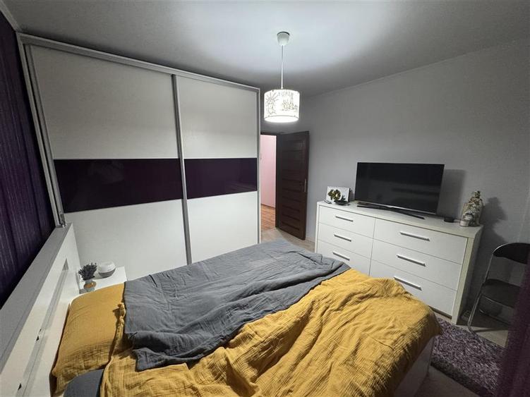 Apartament cu 3 camere tip PB, zona nufarul