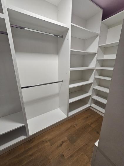 Apartament 3 camere Bdul Cetatii - etaj 1 bloc nou !!
