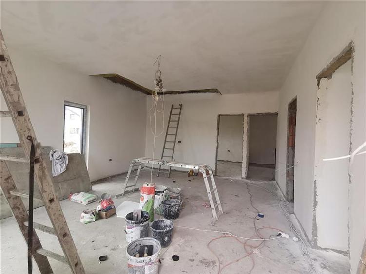 Pantelimon, Ferma animalelor, vila P+M, 2025