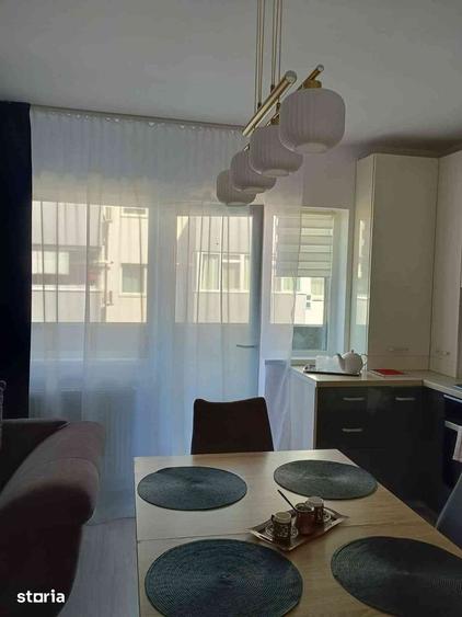 Apartament 3 camere, 2 bai, parcare inclusă, bloc 2020, Titan