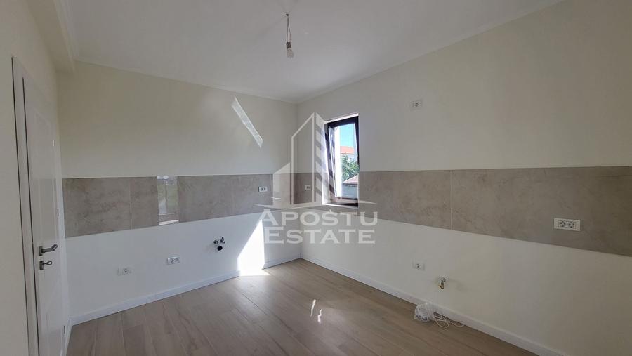 Duplex nou la cheie,5 camere,3 bai,Dumbravita Cora