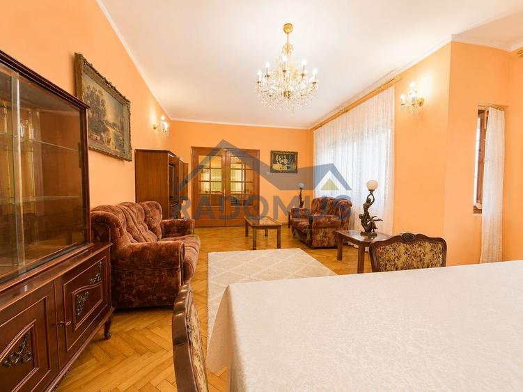 Vila 4 camere | Teren 532 mp | Piscina si foisor | Str. Lupeni