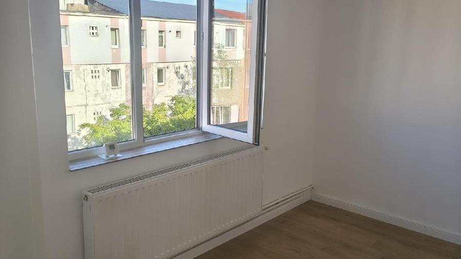BAIA MARE - str. Rapsodiei, Apartament 2 camere - 42 mp - etaj 4