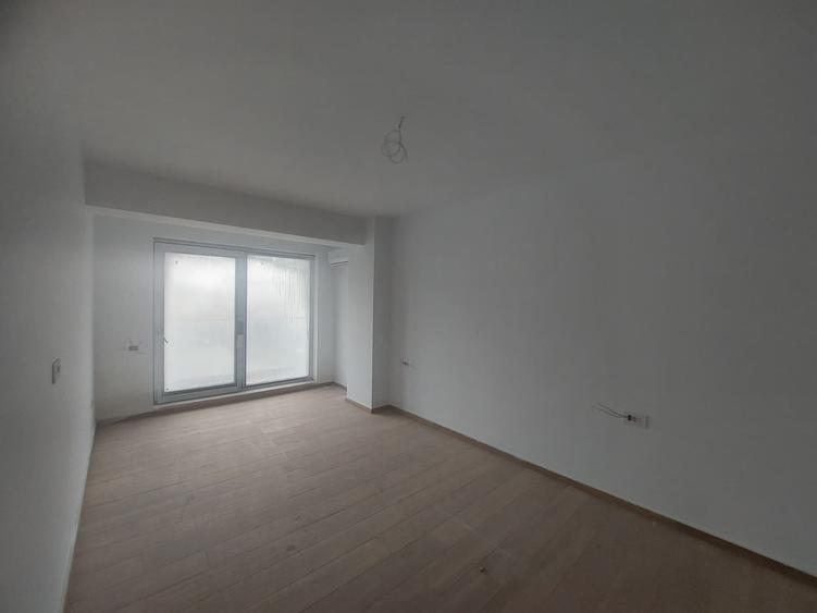 Spații moderne de birouri  , 4 camere, 121 mp., PARCARE PROPRIE, cladire 2026