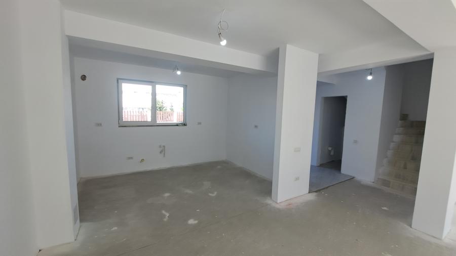 VILA LUX IN COMPLEX REZIDENTIAL