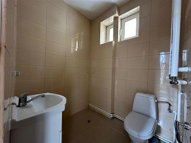 Cladire centrala Iasi, birouri/ medical, 325mp