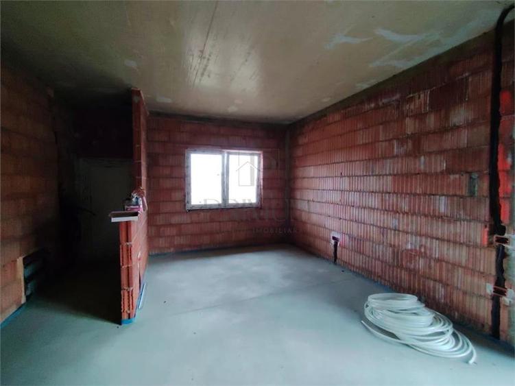 Duplex despartit prin baie - teren 380 mp - toate utilitatile