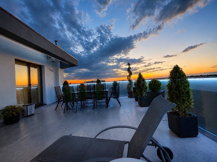 PENTHOUSE CU TERASĂ SPECTACULOASĂ DE 42 MP ȘI 2 PARCĂRI SECTOR 1