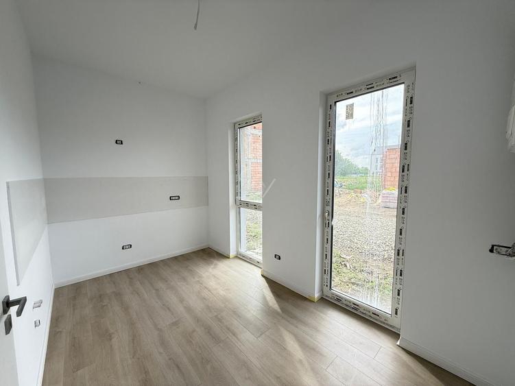 Comision 0! Gradina proprie. Bucatarie inchisa. Loc de parcare.