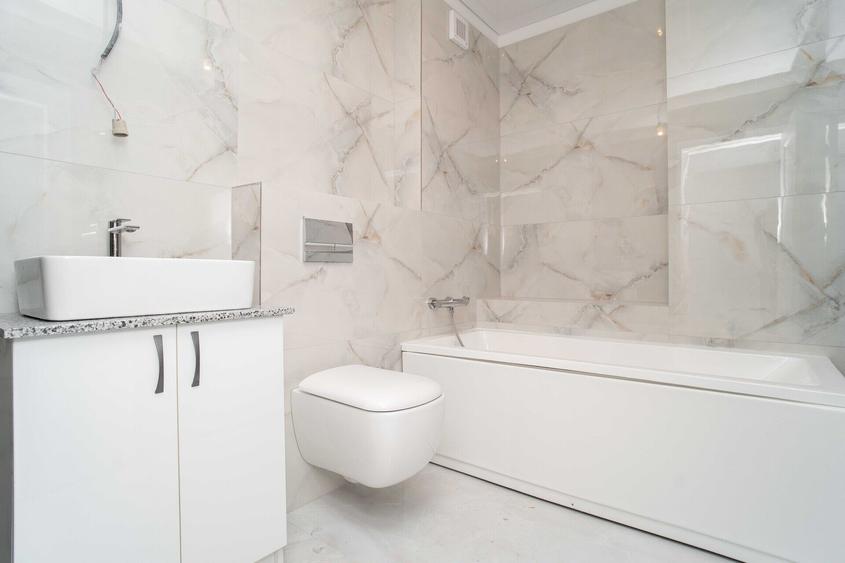 APARTAMENT CU 3 CAMERE & 2 BAI, NICOLINA LA BULEVARD, BLOC NOU