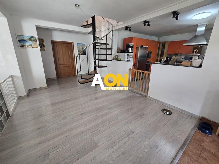 Casa 5 Camere, 2 Bai, 600mp Teren, Zona Oarda