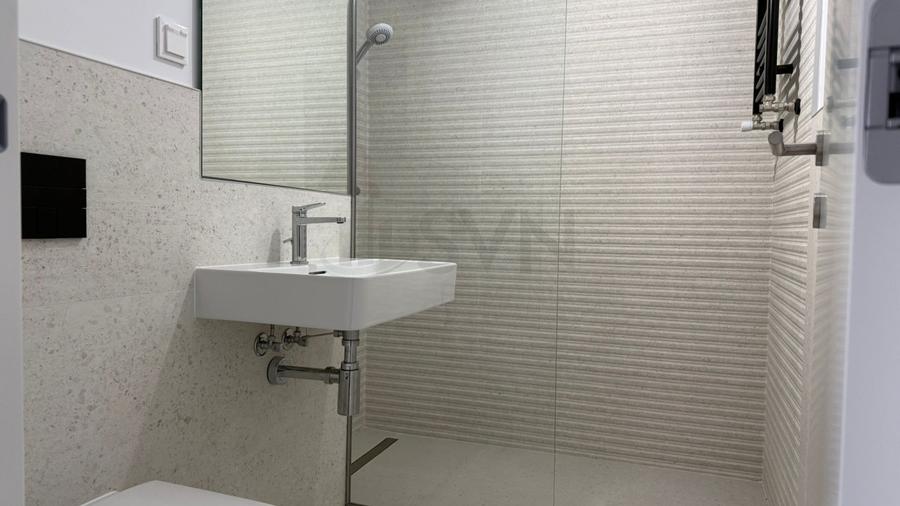 REA1027105 Apartament cu 4 camere UpSite etaj 15