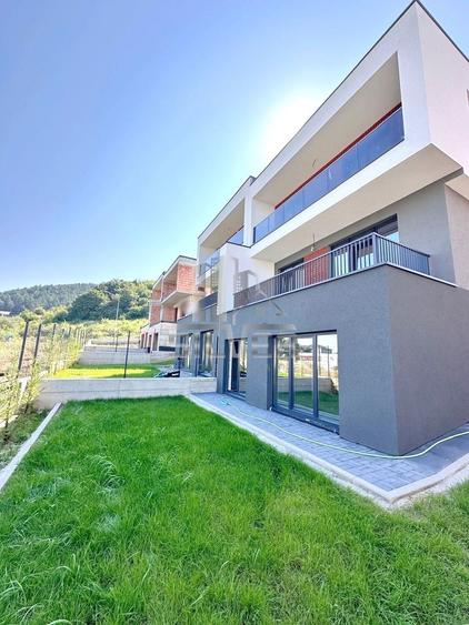 Casa tip Duplex cu demisol si terasa/CF.