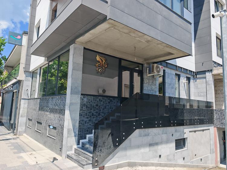 Spatiu comercial zona Trocadero-Ion Lahovari