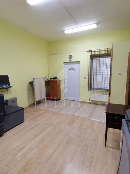Apartament o camera în zona SEMICENTRALA