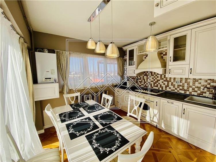 Penthouse 4 camere, 2 bai, garaj subteran, 2 terase, M. Viteazu