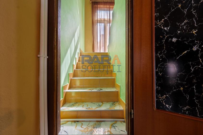 Vilă din cărămidă cu 4 dormitoare și 3 băi