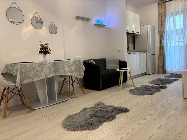Metrou Berceni 5 min - Studio cu vedere la viitoarea piscina
