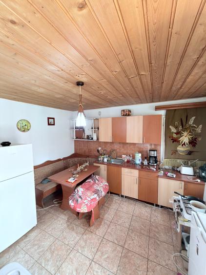 Casuta cu toate utilitatile si 2300mp teren la Catamaresti Deal
