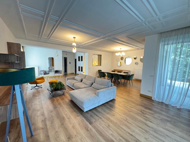 Prima inchiriere renovata acum,individual,P+2,complex Green Lake,scoala british