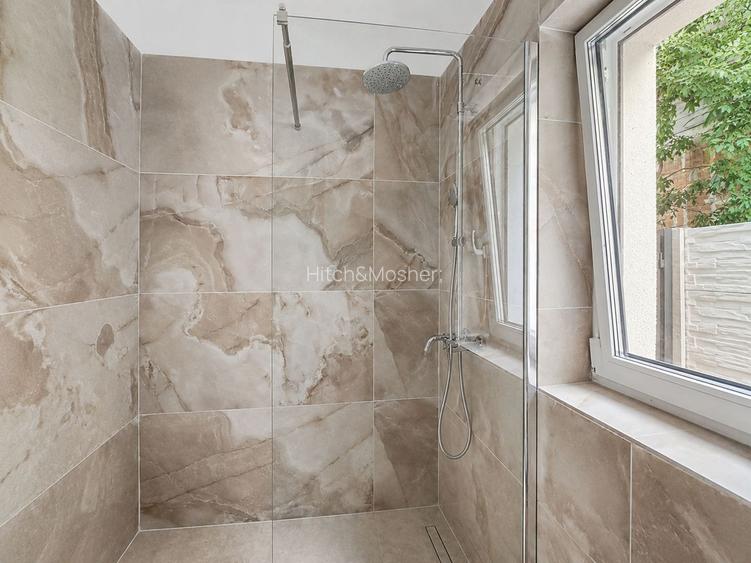 Duplex de vânzare în Ghiroda, pe malul Begăi, lângă Pădurea Bistra