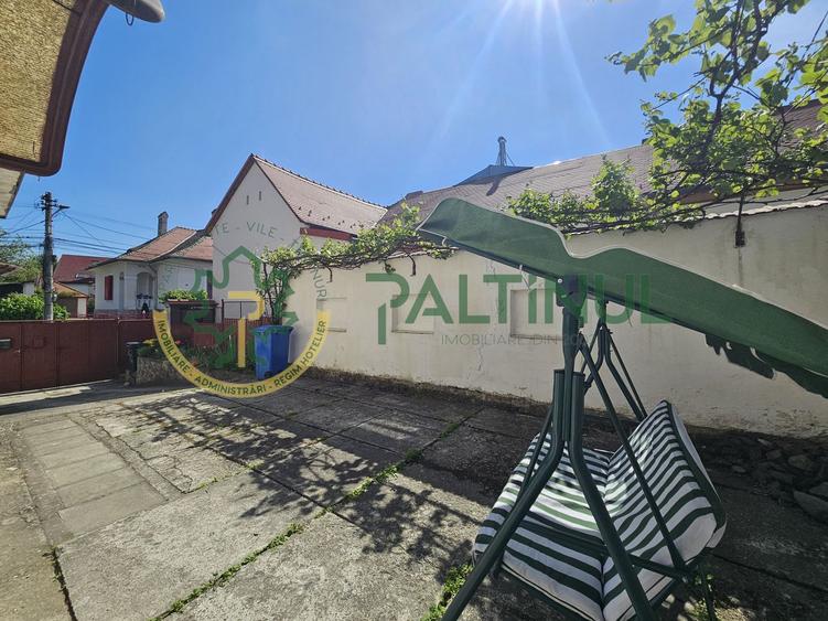 Apartament 3 camere de vanzare, zona centrala, langa Parcul Sub Arini
