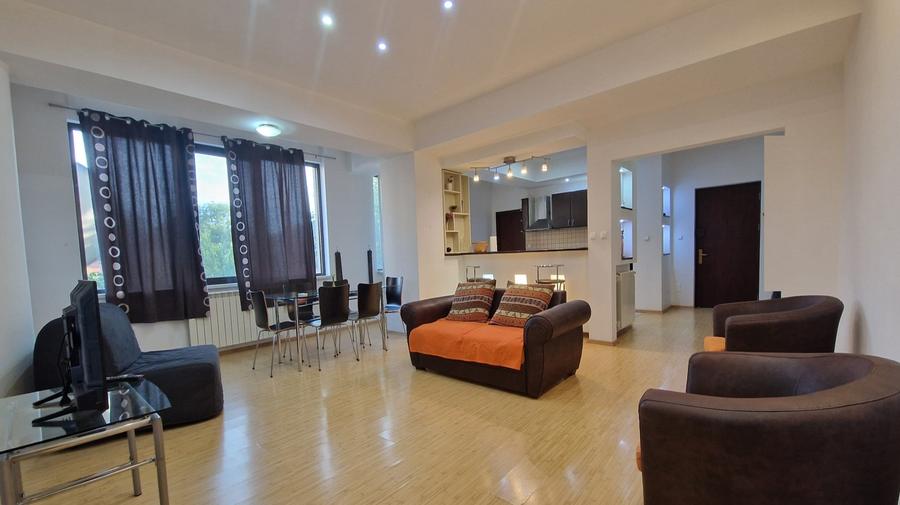 Apartament spatios 2 camere 83mp Stefan cel Mare