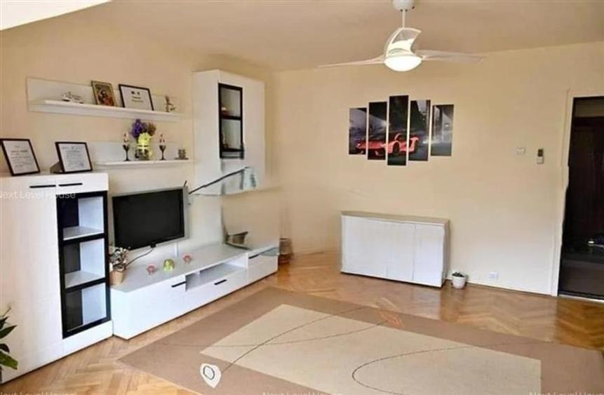 Apartament 3 camere,2 bai,2 balcoane.Centrul Civic!